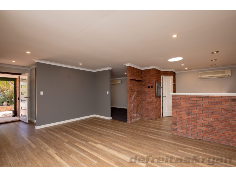 8 Busycon Place, Heathridge WA 6027