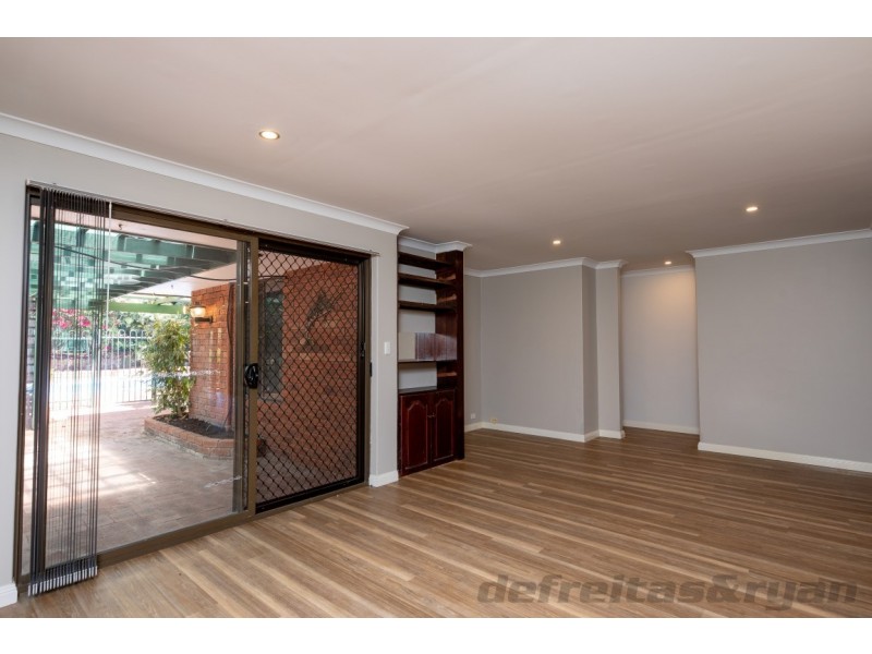 8 Busycon Place, Heathridge WA 6027