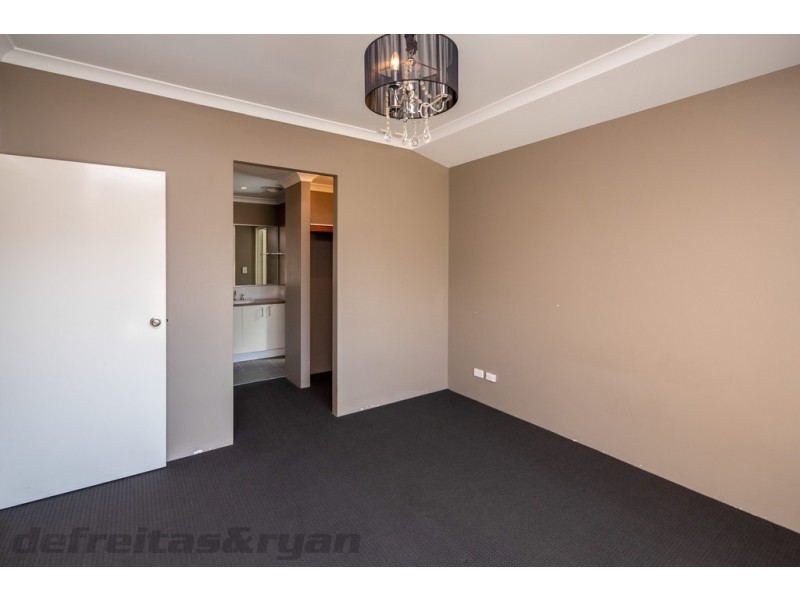 5 Thiele Road, Banksia Grove WA 6031