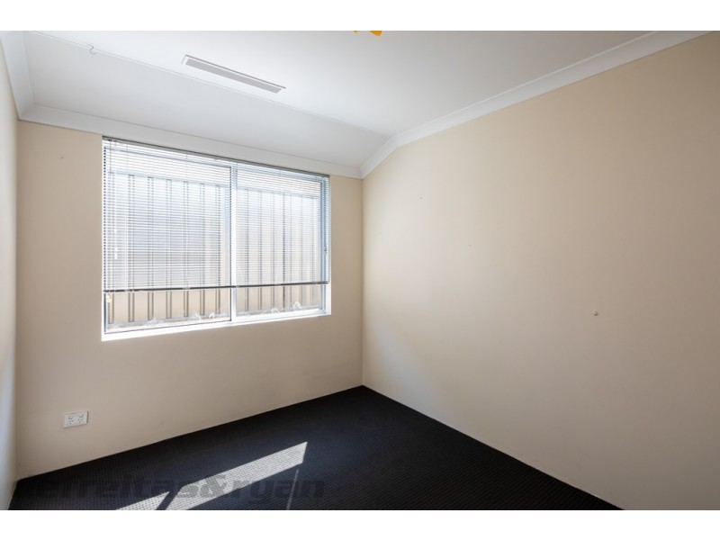 5 Thiele Road, Banksia Grove WA 6031