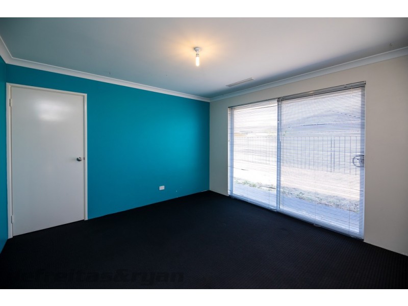 5 Thiele Road, Banksia Grove WA 6031