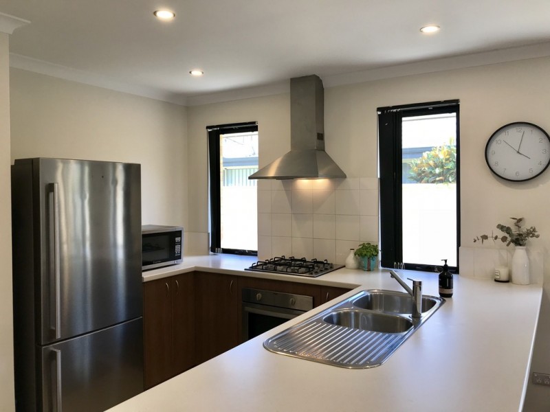 96 Bethwyn Circuit, Madeley WA 6065