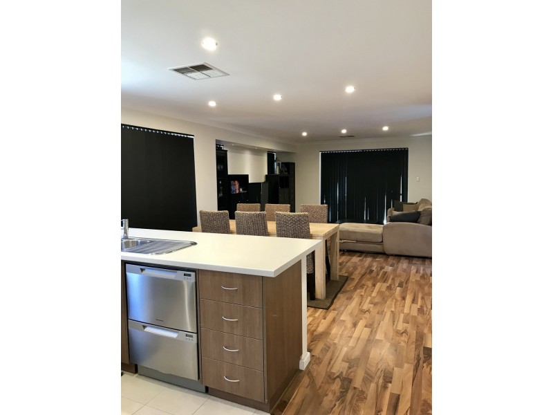 96 Bethwyn Circuit, Madeley WA 6065