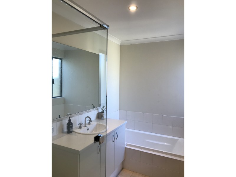 96 Bethwyn Circuit, Madeley WA 6065