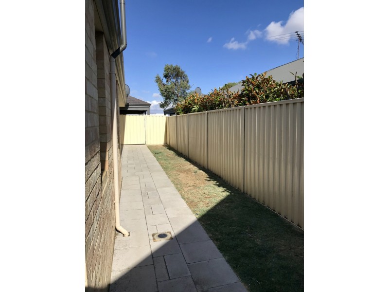 96 Bethwyn Circuit, Madeley WA 6065