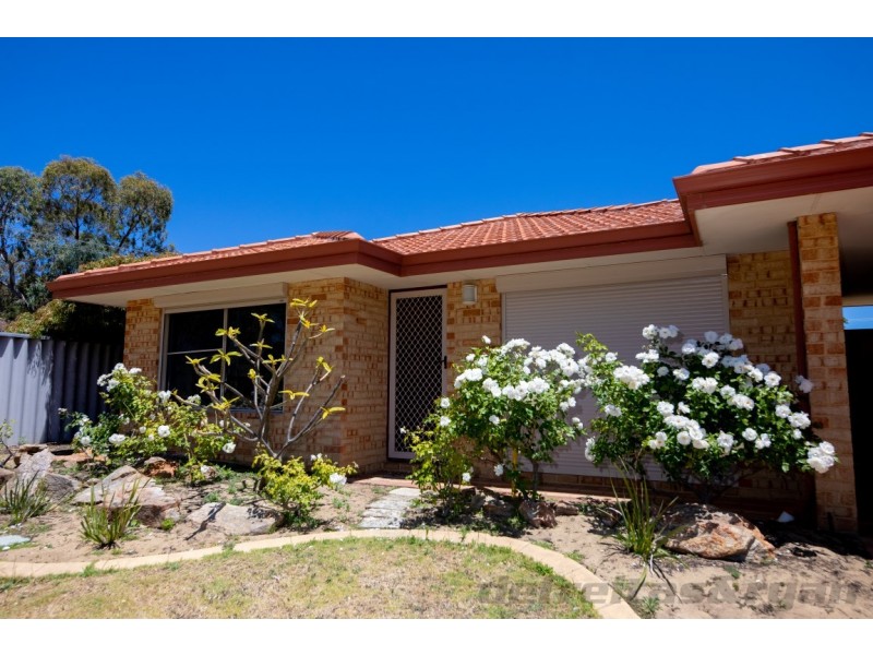 9 Addison Gardens, Merriwa WA 6030