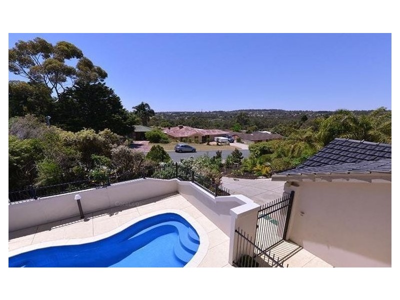 12 Ridge Close, Edgewater WA 6027