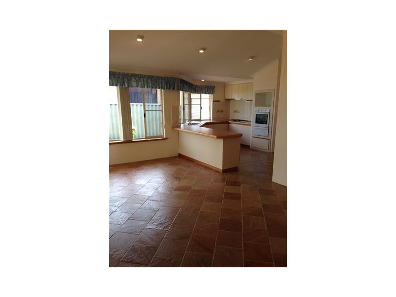 4 Chittering Vista, Pearsall WA 6065