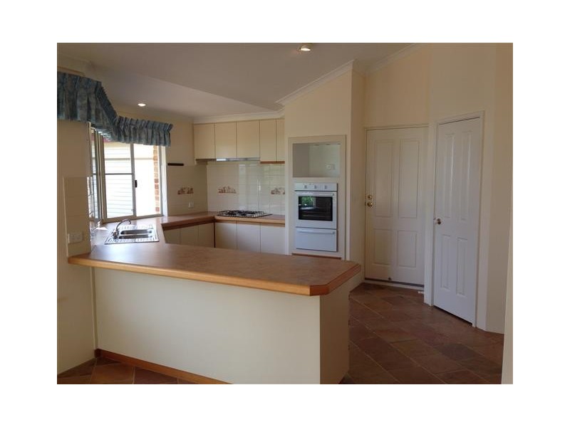 4 Chittering Vista, Pearsall WA 6065