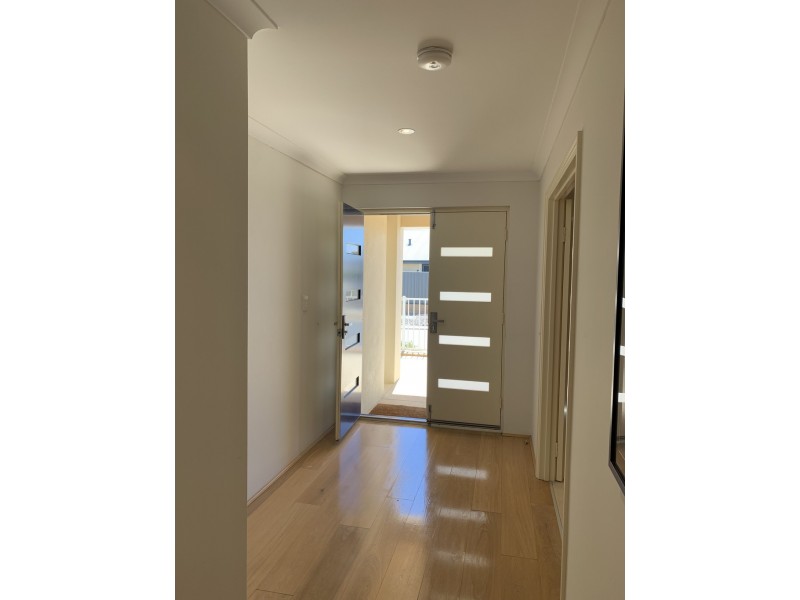 1 Birdsnest Crescent, Banksia Grove WA 6031