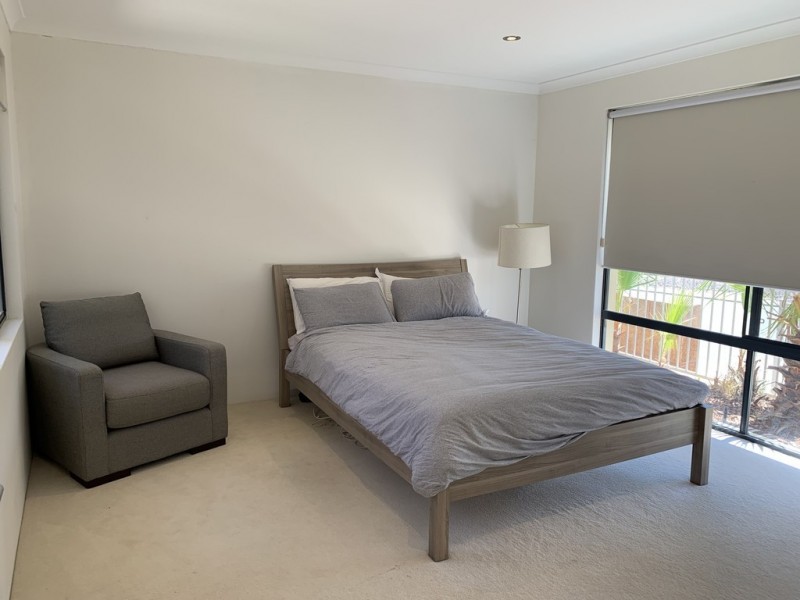1 Birdsnest Crescent, Banksia Grove WA 6031