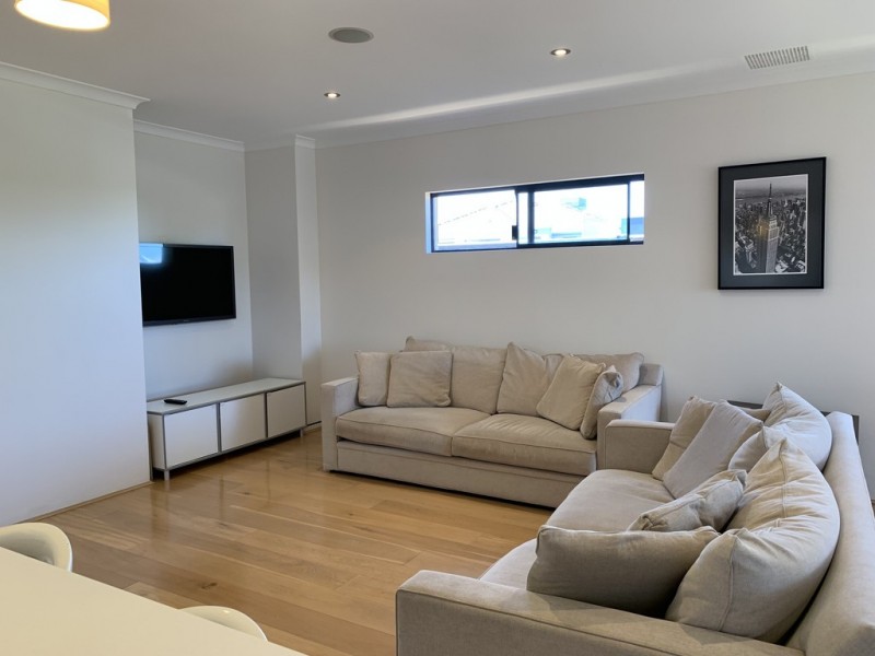 1 Birdsnest Crescent, Banksia Grove WA 6031