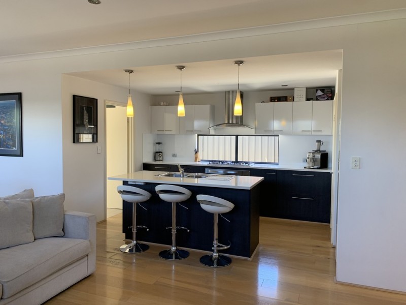 1 Birdsnest Crescent, Banksia Grove WA 6031