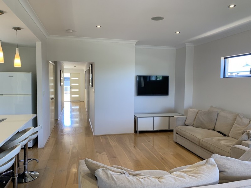 1 Birdsnest Crescent, Banksia Grove WA 6031