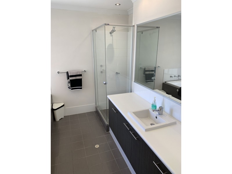 1 Birdsnest Crescent, Banksia Grove WA 6031