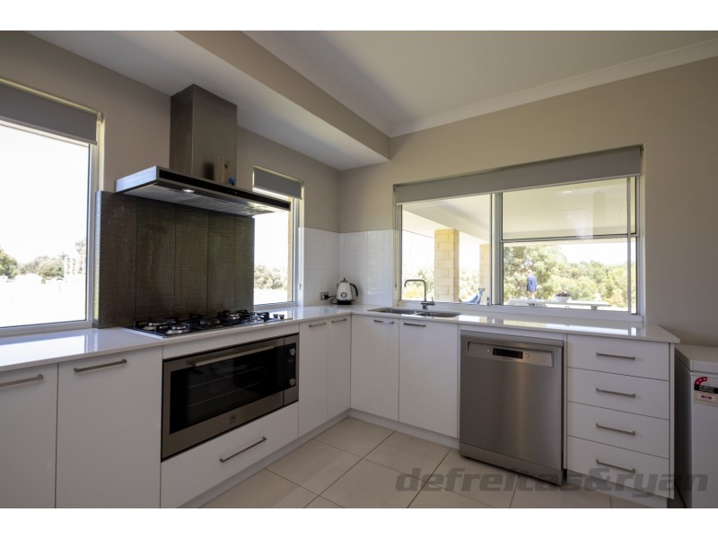 46 Cinnamon Meander, Two Rocks WA 6037