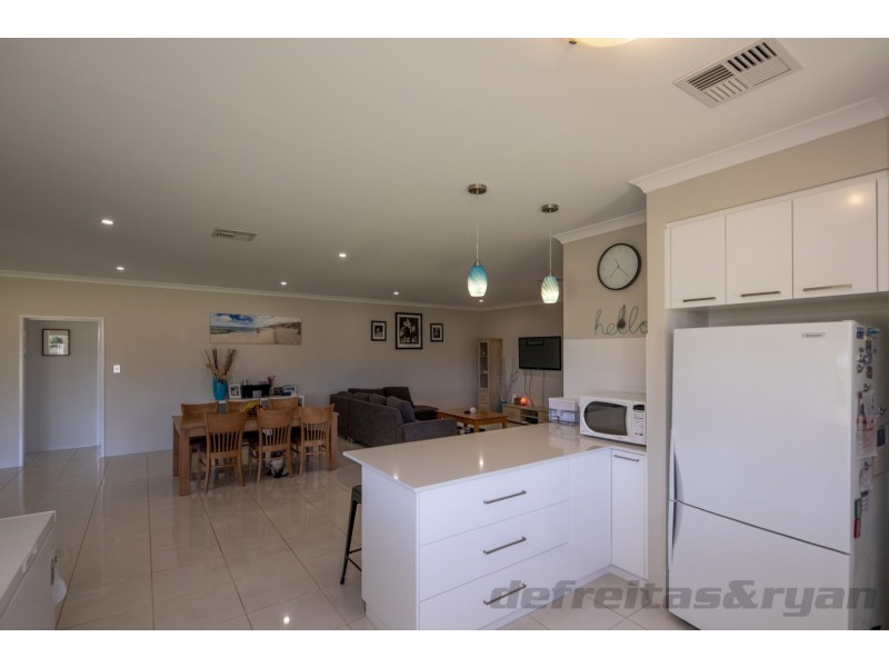 46 Cinnamon Meander, Two Rocks WA 6037