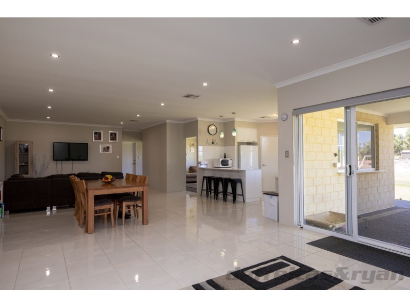 46 Cinnamon Meander, Two Rocks WA 6037