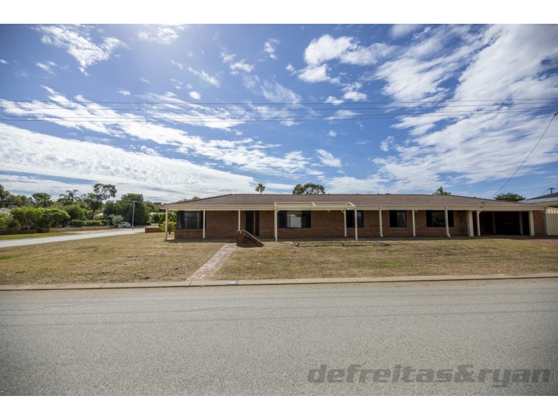 8 Pinnelli Road, Wanneroo WA 6065