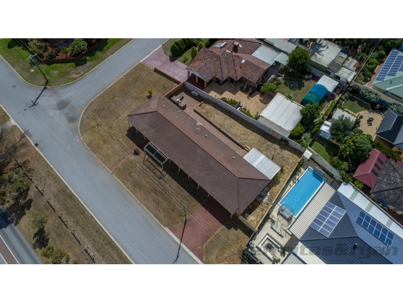 8 Pinnelli Road, Wanneroo WA 6065