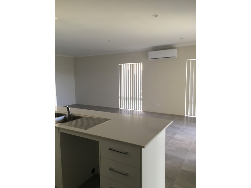 48 Dalvik Place, Merriwa WA 6030