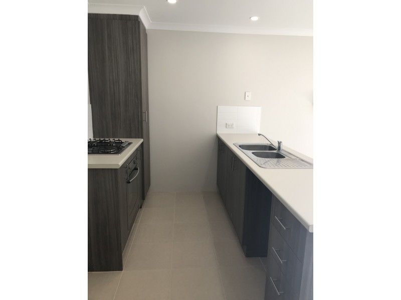 17 Harrison Lane, Madeley WA 6065