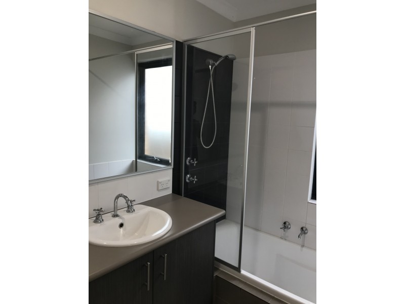 17 Harrison Lane, Madeley WA 6065