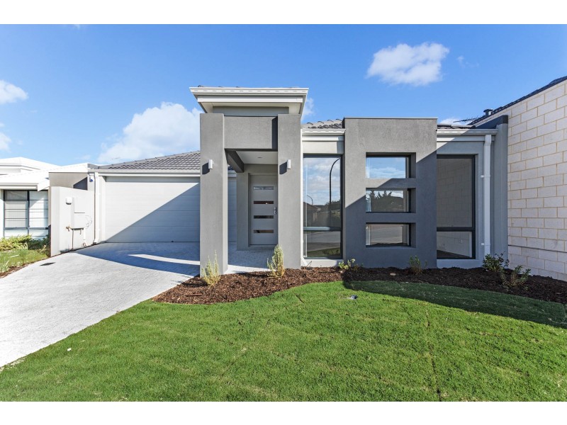 77 Grand Paradiso Parade, Merriwa WA 6030