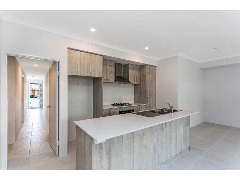 77 Grand Paradiso Parade, Merriwa WA 6030