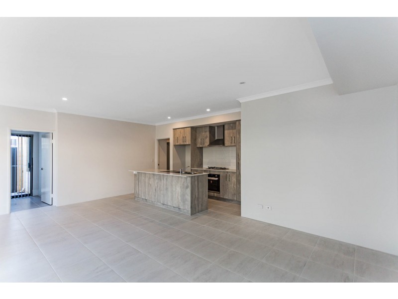 77 Grand Paradiso Parade, Merriwa WA 6030