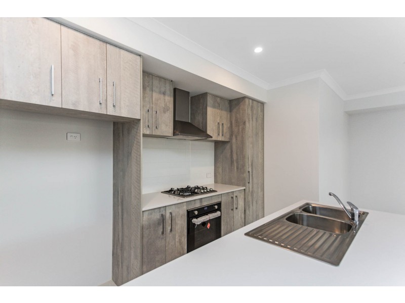 77 Grand Paradiso Parade, Merriwa WA 6030