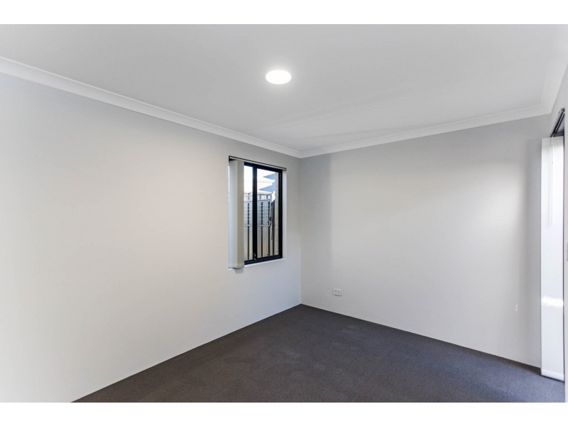 77 Grand Paradiso Parade, Merriwa WA 6030