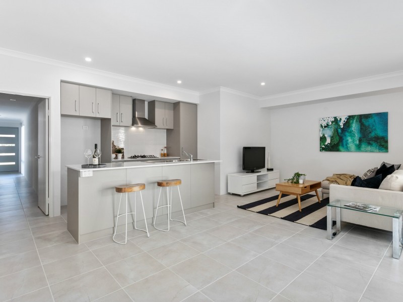 67 Grand Paradiso Parade, Merriwa WA 6030