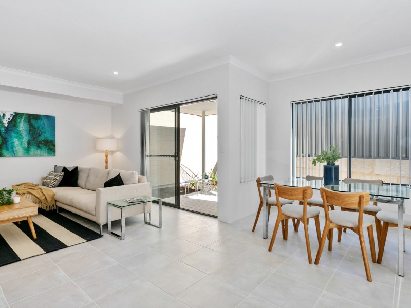 67 Grand Paradiso Parade, Merriwa WA 6030