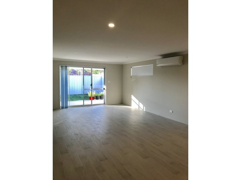 10A Westbrook Way, Girrawheen WA 6064