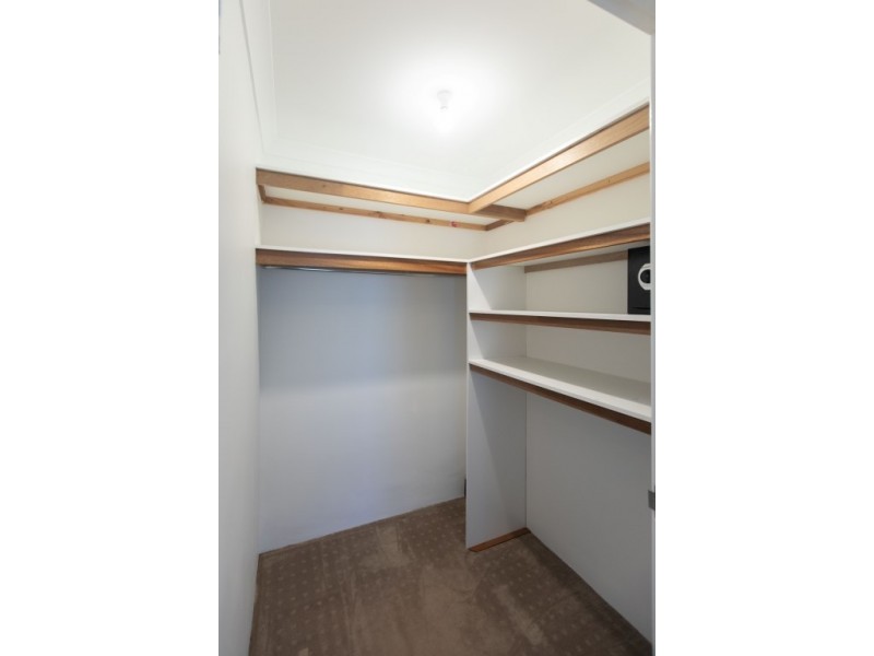 8 Merrivale Circle, Tapping WA 6065