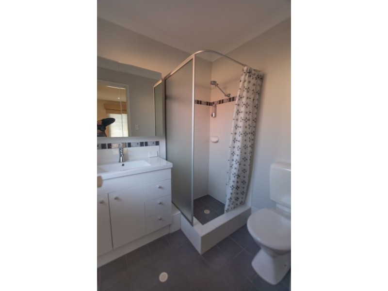 8 Merrivale Circle, Tapping WA 6065