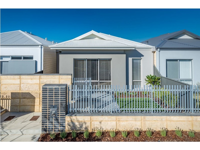 8 Chambered Way, Jindalee WA 6036