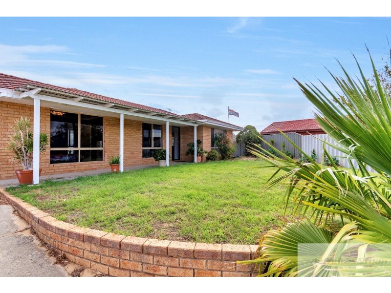 9 Veliger Road, Heathridge WA 6027