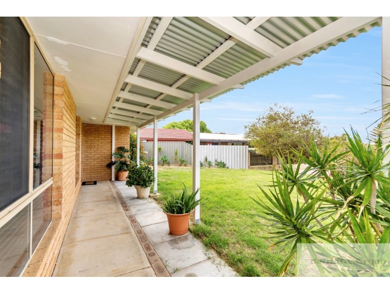 9 Veliger Road, Heathridge WA 6027