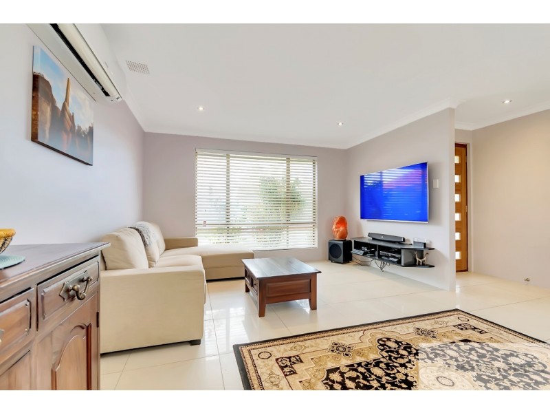 9 Veliger Road, Heathridge WA 6027