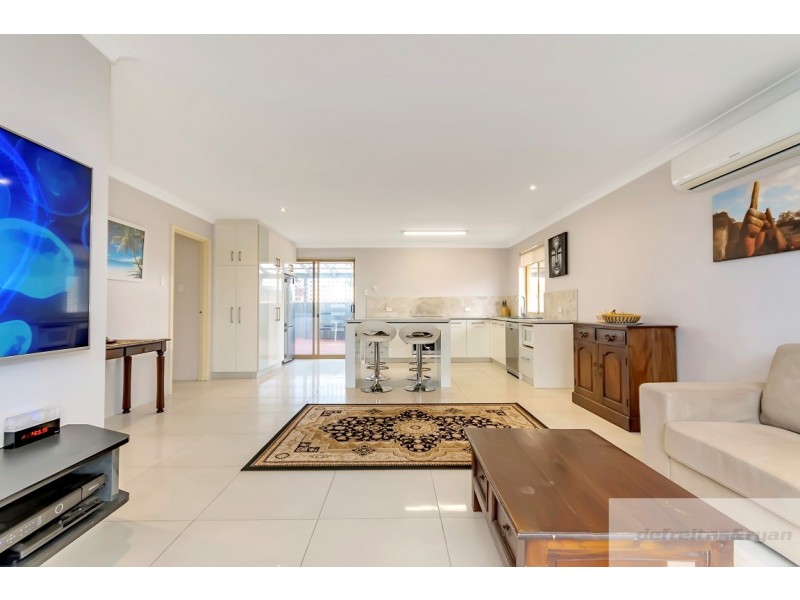 9 Veliger Road, Heathridge WA 6027