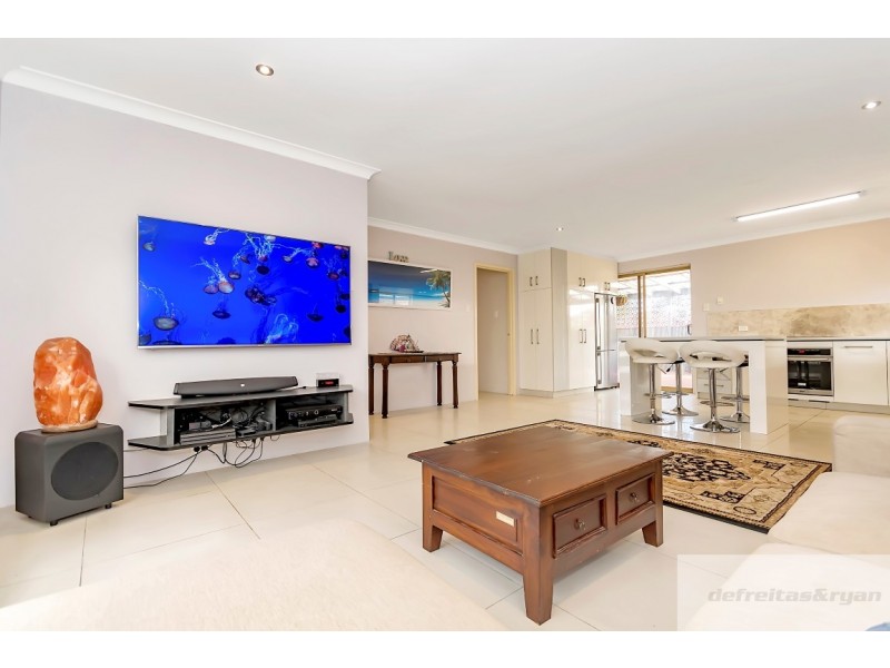 9 Veliger Road, Heathridge WA 6027