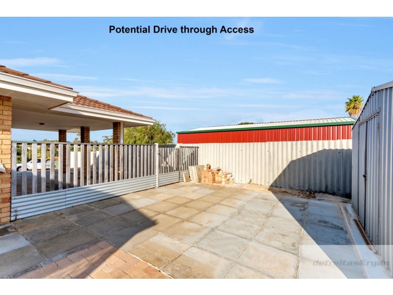 9 Veliger Road, Heathridge WA 6027