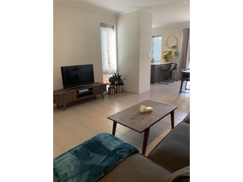 27 Frangista Road, Butler WA 6036