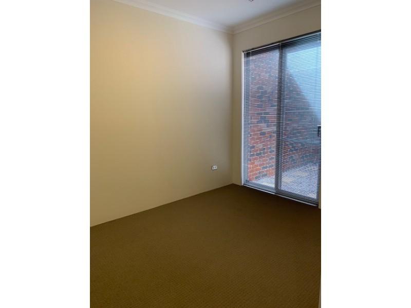 27 Frangista Road, Butler WA 6036