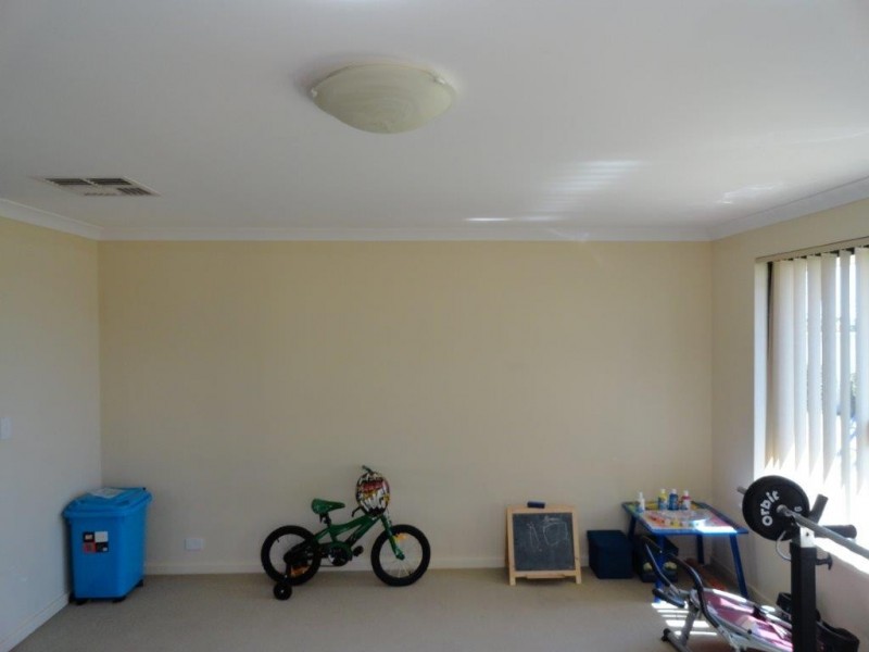 22 Goundrey Drive, Pearsall WA 6065