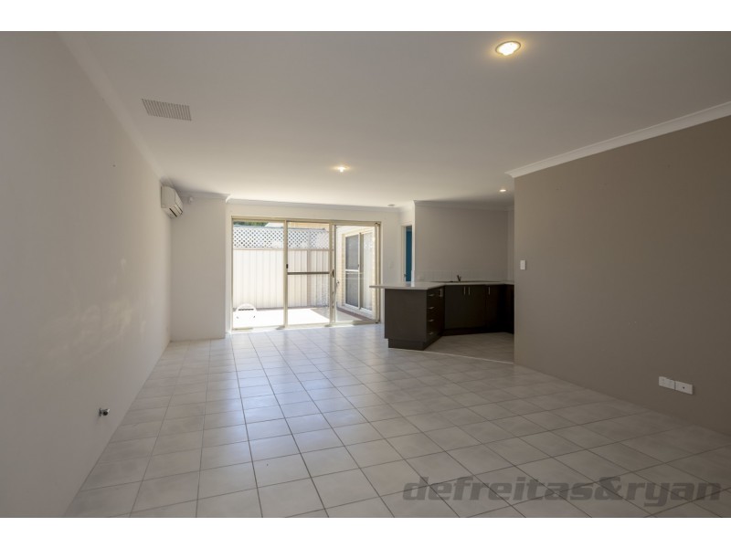 4/22 Watkins Loop, Tapping WA 6065