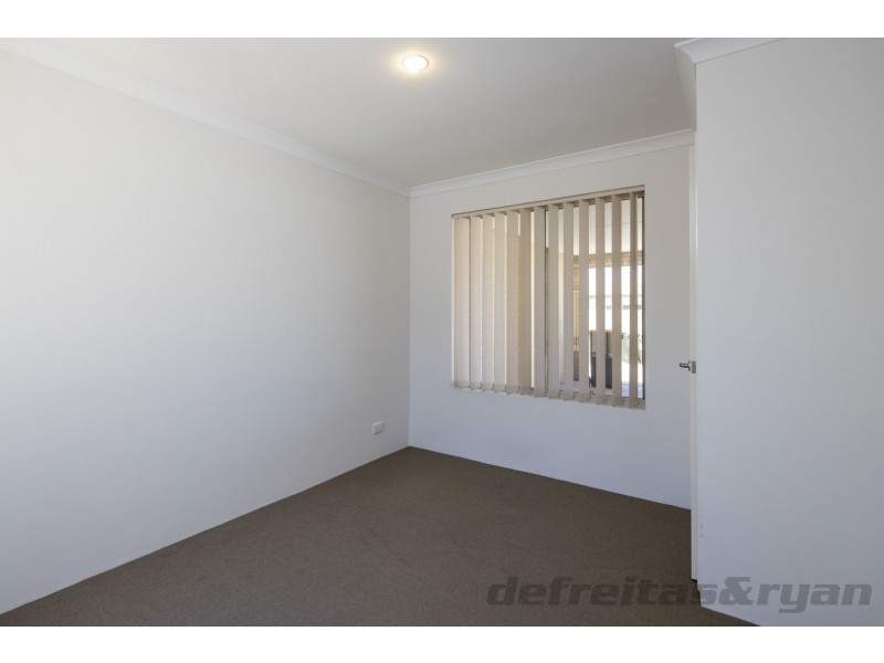 4/22 Watkins Loop, Tapping WA 6065