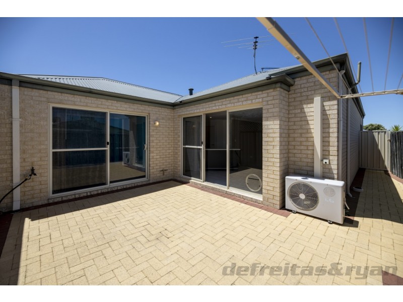 4/22 Watkins Loop, Tapping WA 6065